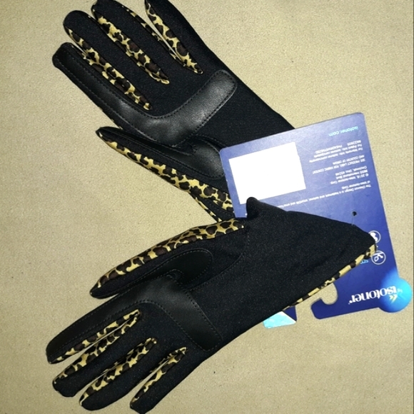 SALEβΌοΈπ₯°π§€Leopard Isotoner Gloves!π - Picture 3 of 12